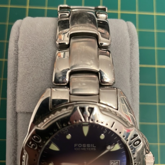 Fossil Blue 3-Hand Date Stainless Steel Men’s Watch - Picture 5 of 12